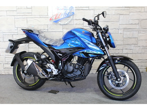スズキ GIXXER