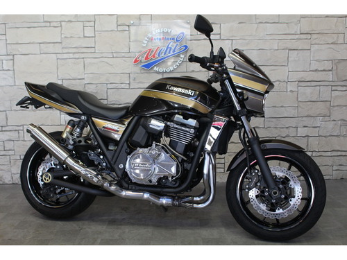 カワサキ ZRX1200　DAEG