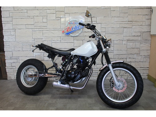 ヤマハ TW225 (53.8万円)