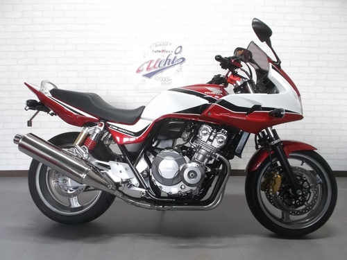 ホンダ CB400スーパーボルドール　VTEC　Revo